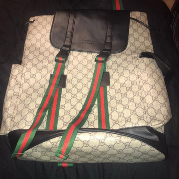 Gucci bag - Picture 1 of 3